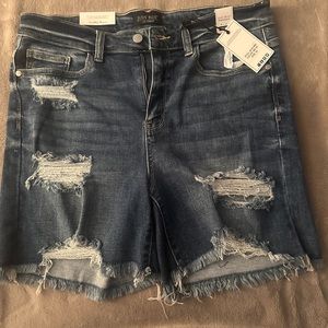 NWT Judy Blue Great Adventure Bermuda Shorts - size XL